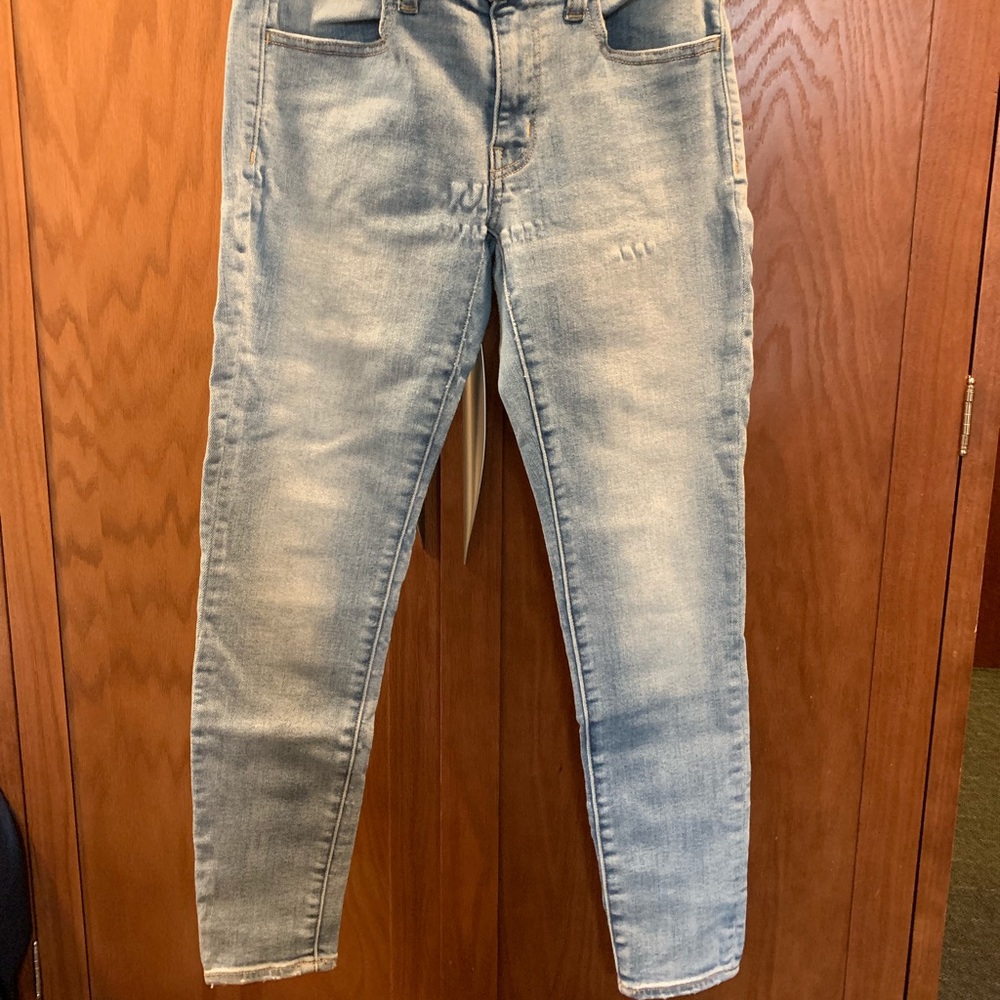 Light Washed Jeans